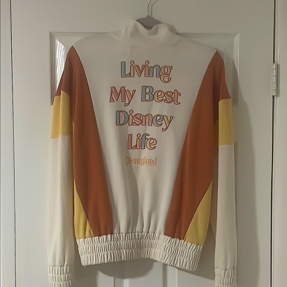 Disneyland 3/4 in pullover sz Sm - Living My Best Disney Life